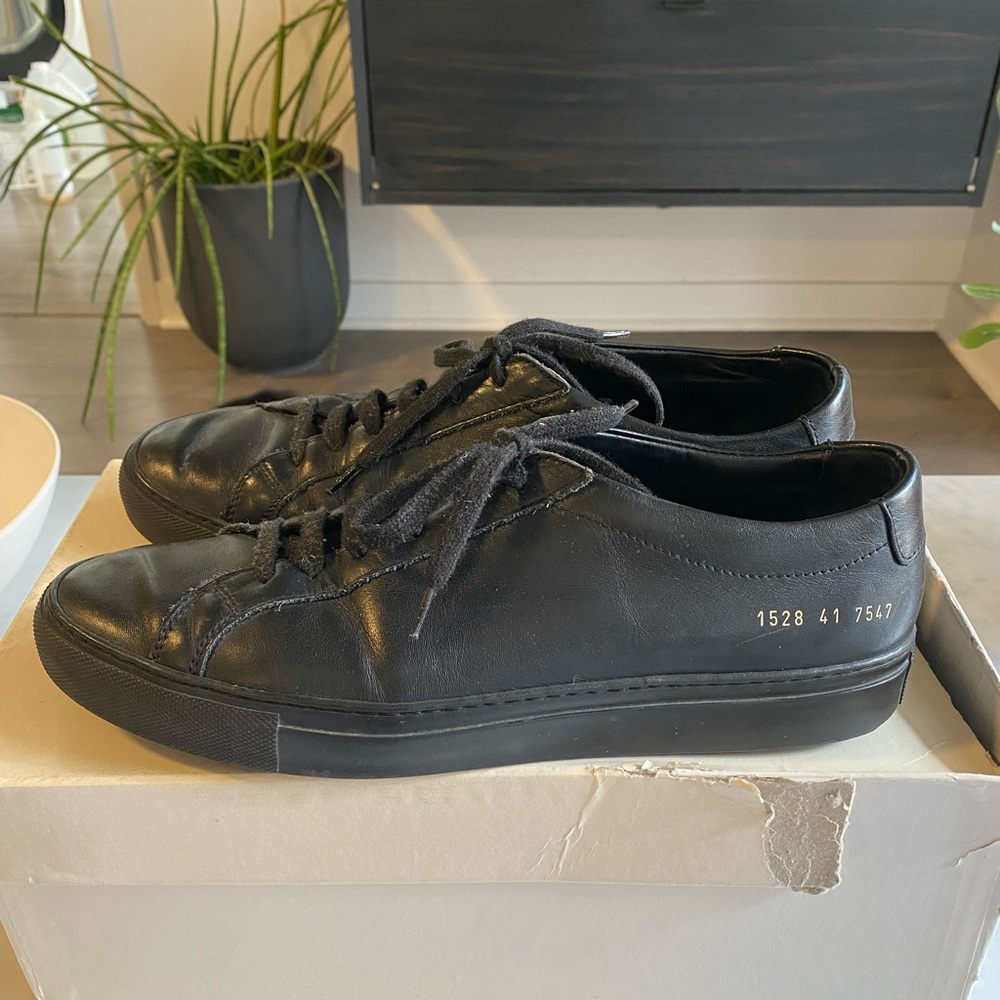 Common Projects Achilles size 41 Black Lows OG box and Dustbag